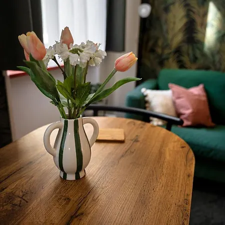 Palm Near By Heroes Square With Free Parking דירה *