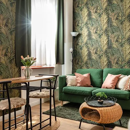 Palm Near By Heroes Square With Free Parking Budapeszt