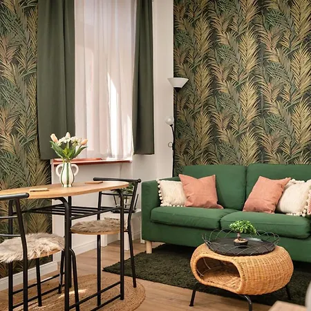 Apartament Palm Near By Heroes Square With Free Parking *