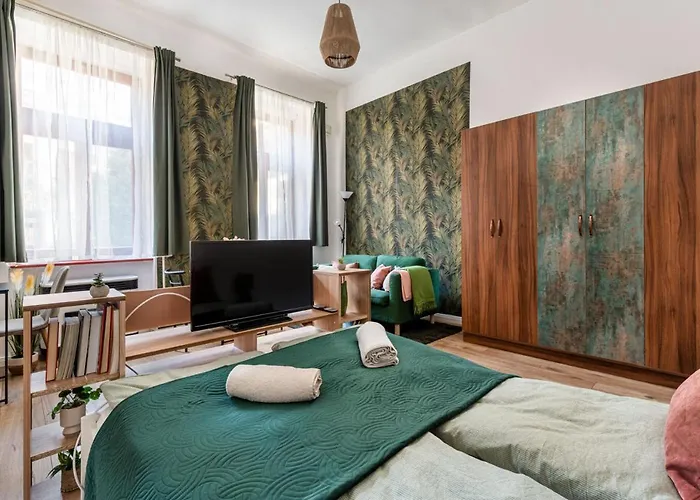 Lejlighed Palm Near By Heroes Square With Free Parking *