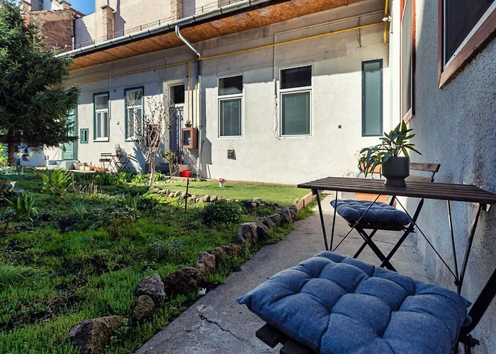 Palm Near By Heroes Square With Free Parking Appartamento Budapest
