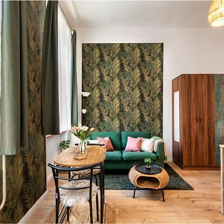 Palm Near By Heroes Square With Free Parking * Budapest