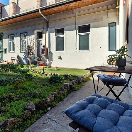 Palm Near By Heroes Square With Free Parking Lejlighed Budapest